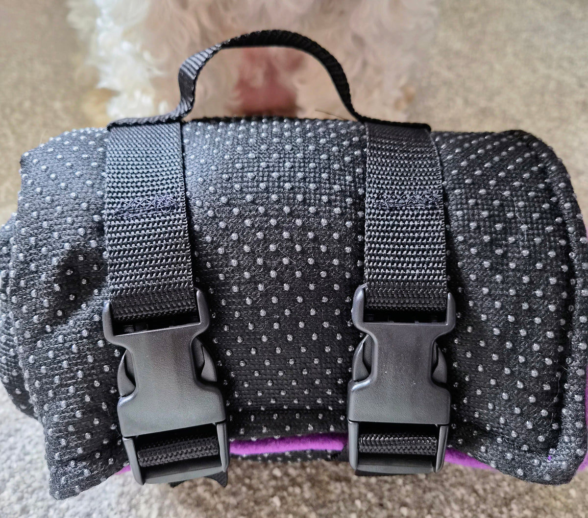 Roll Up Fleece Settle Mat